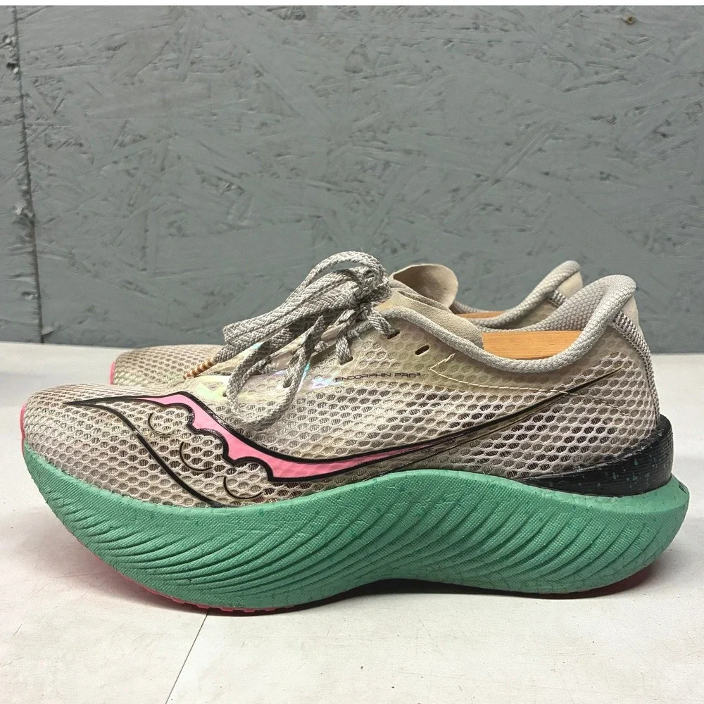 Saucony Endorphin Speed 3 Running Shoes Sneakers Womens Size 8 White Racing Gym